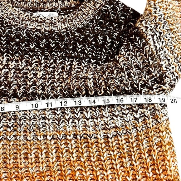 Dex Brinley Crew Neck Ombre Sweater - Picture 9 of 10